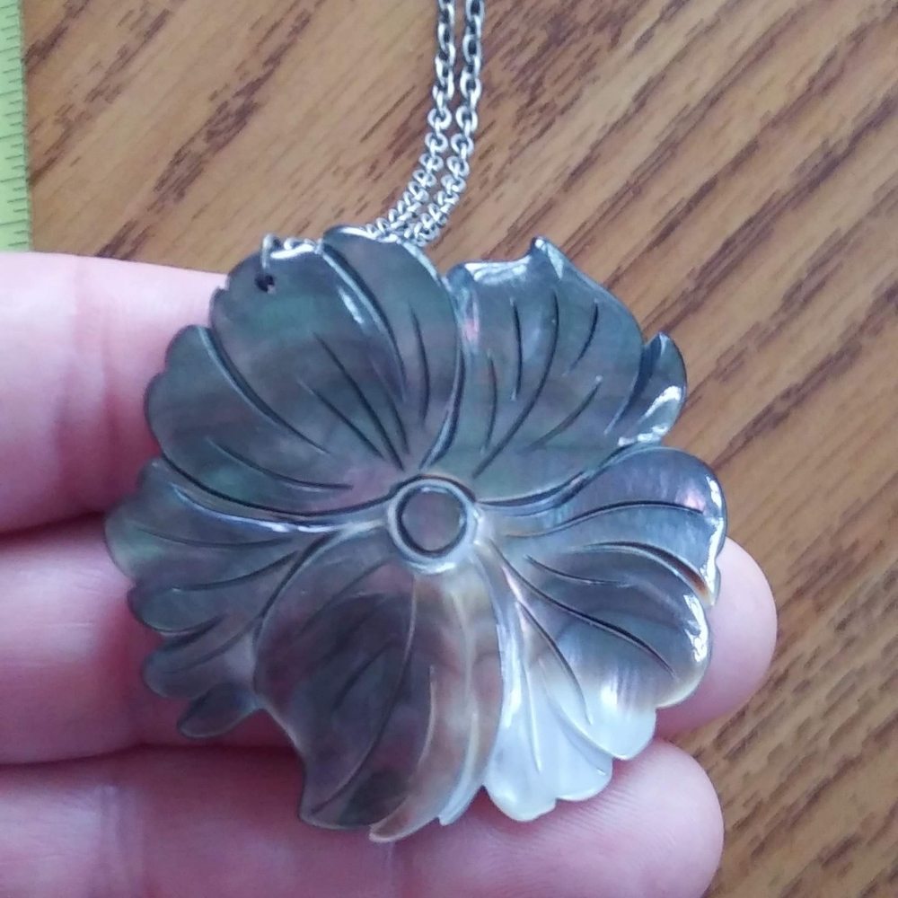 🤑3/$18 Claire's Flower Necklace